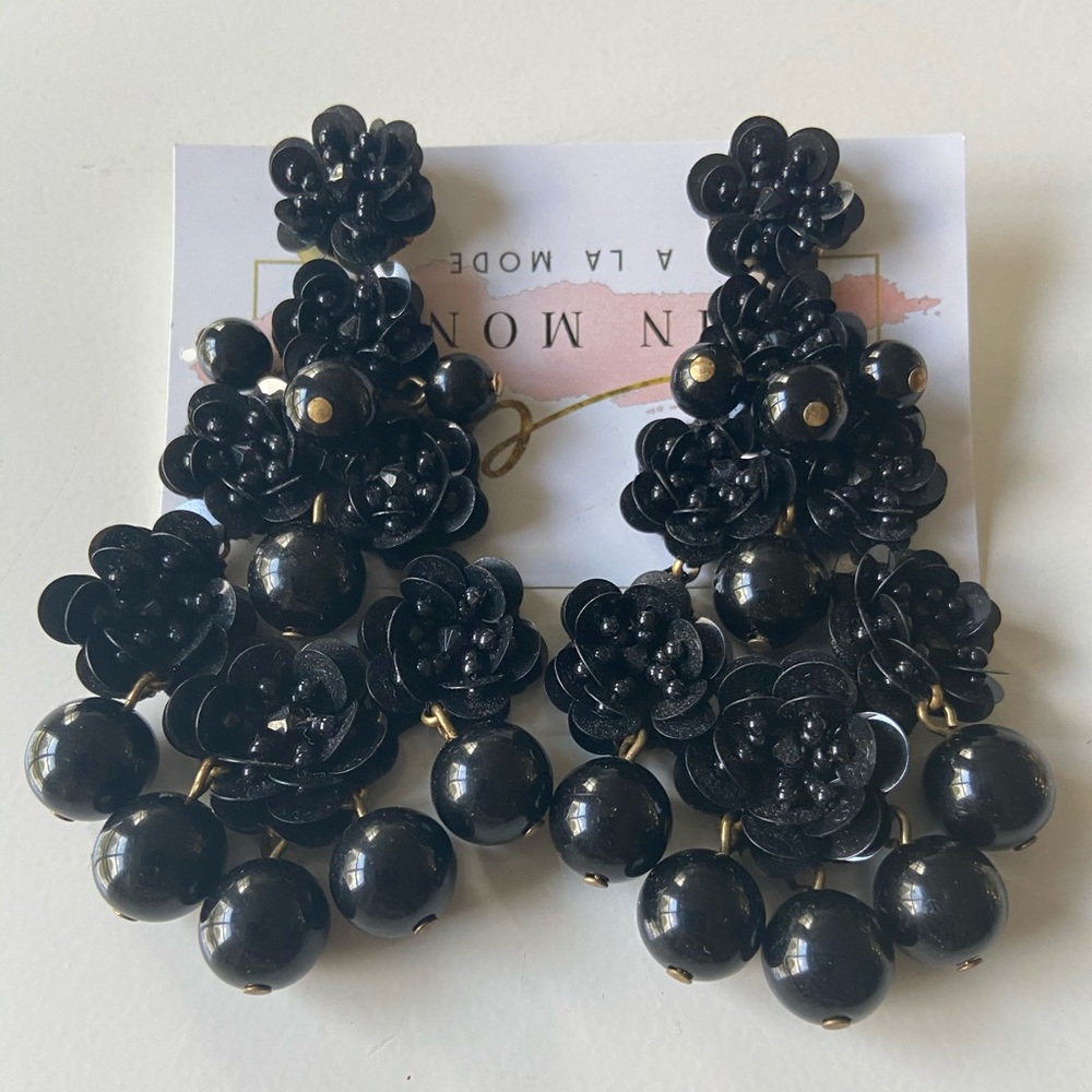 Black Floral Beaded Earrings